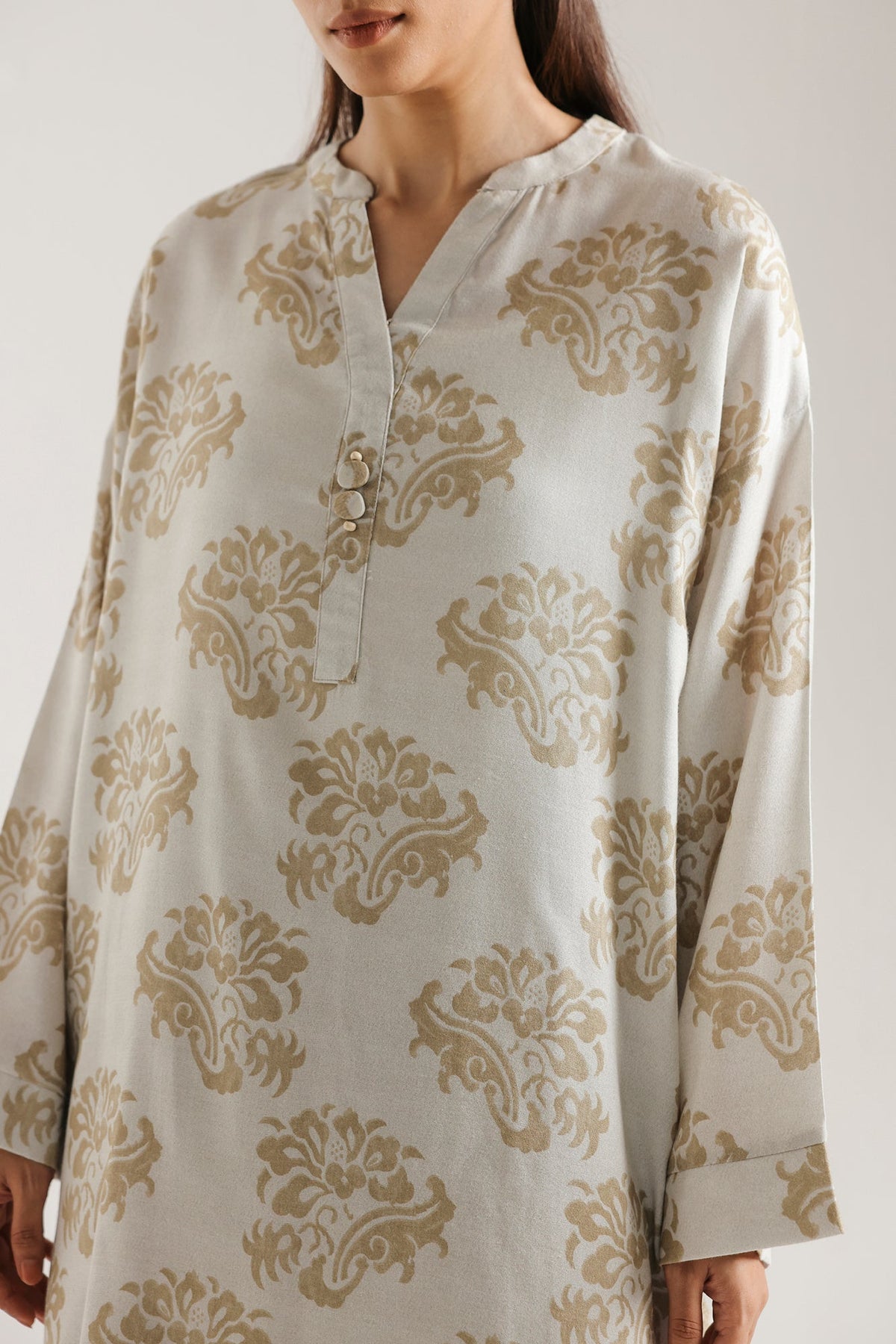 EMBROIDERED SUIT (E9818-102-004)