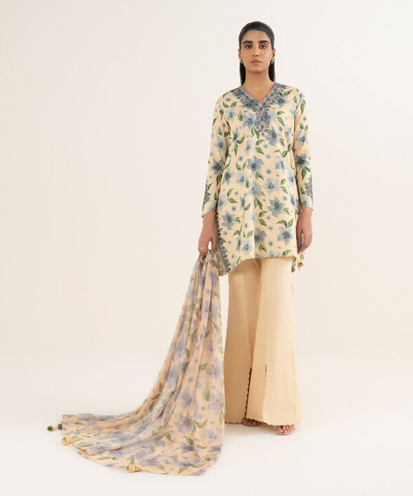3 Piece - Embroidered Lawn Suit