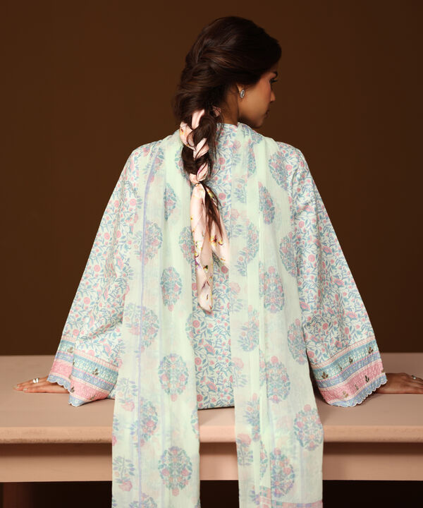 3 Piece - Embroidered Lawn Suit