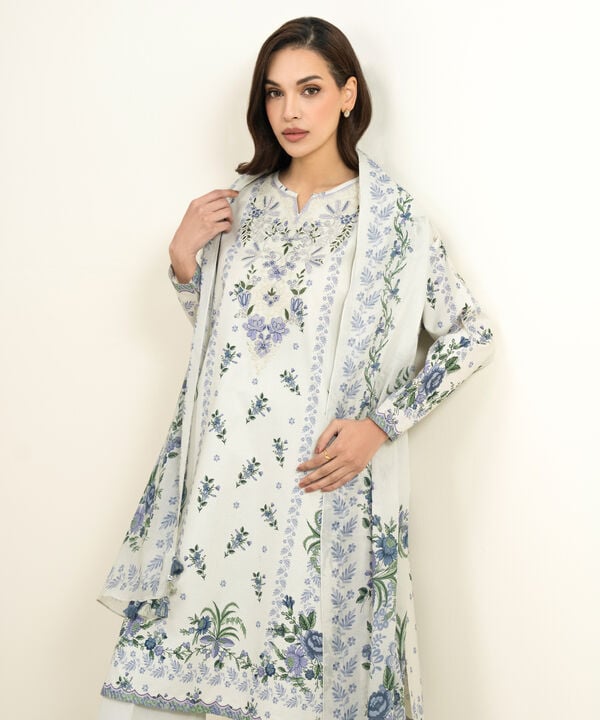 3 Piece - Embroidered Lawn Suit