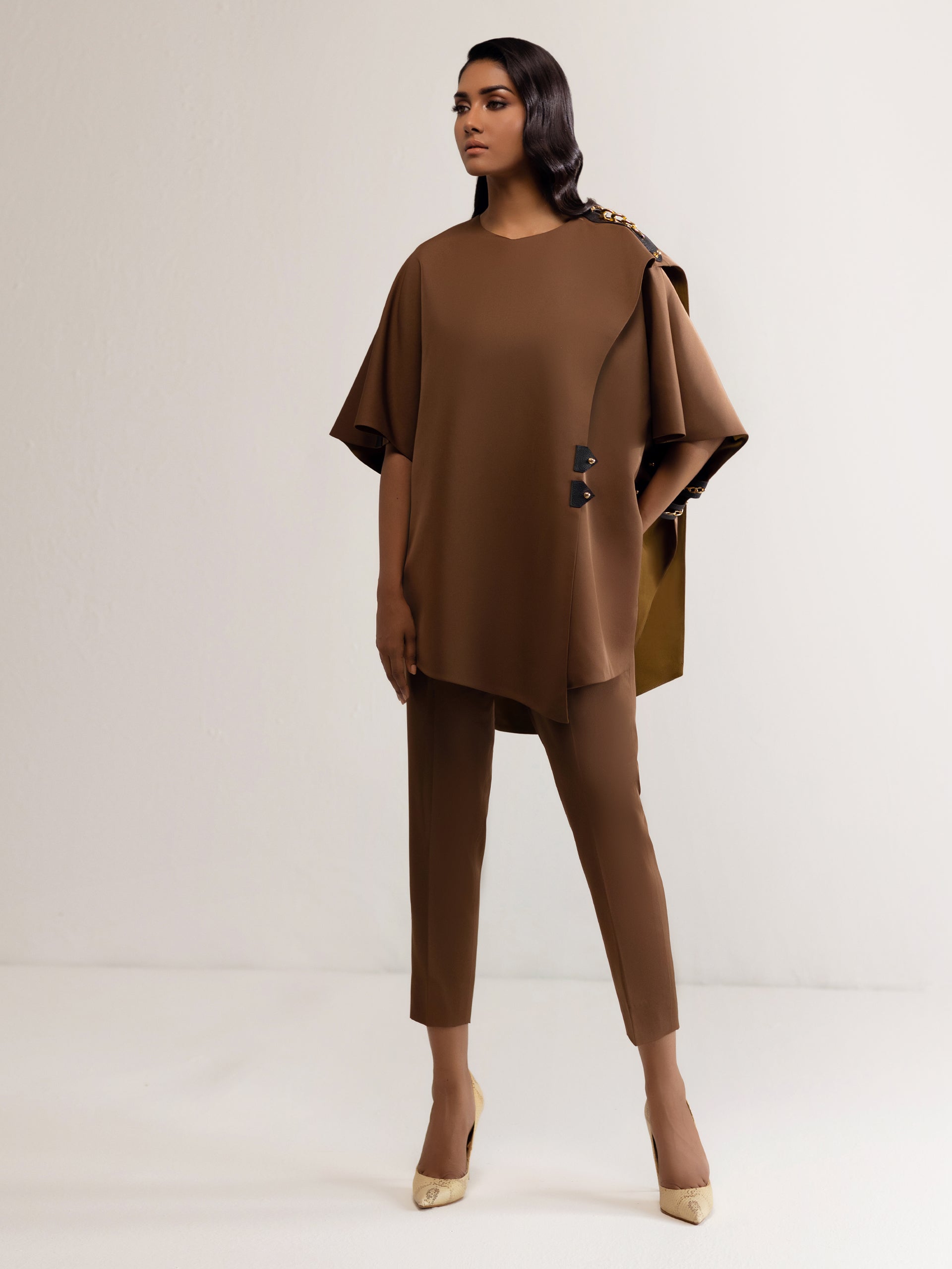 Shas - Taupe