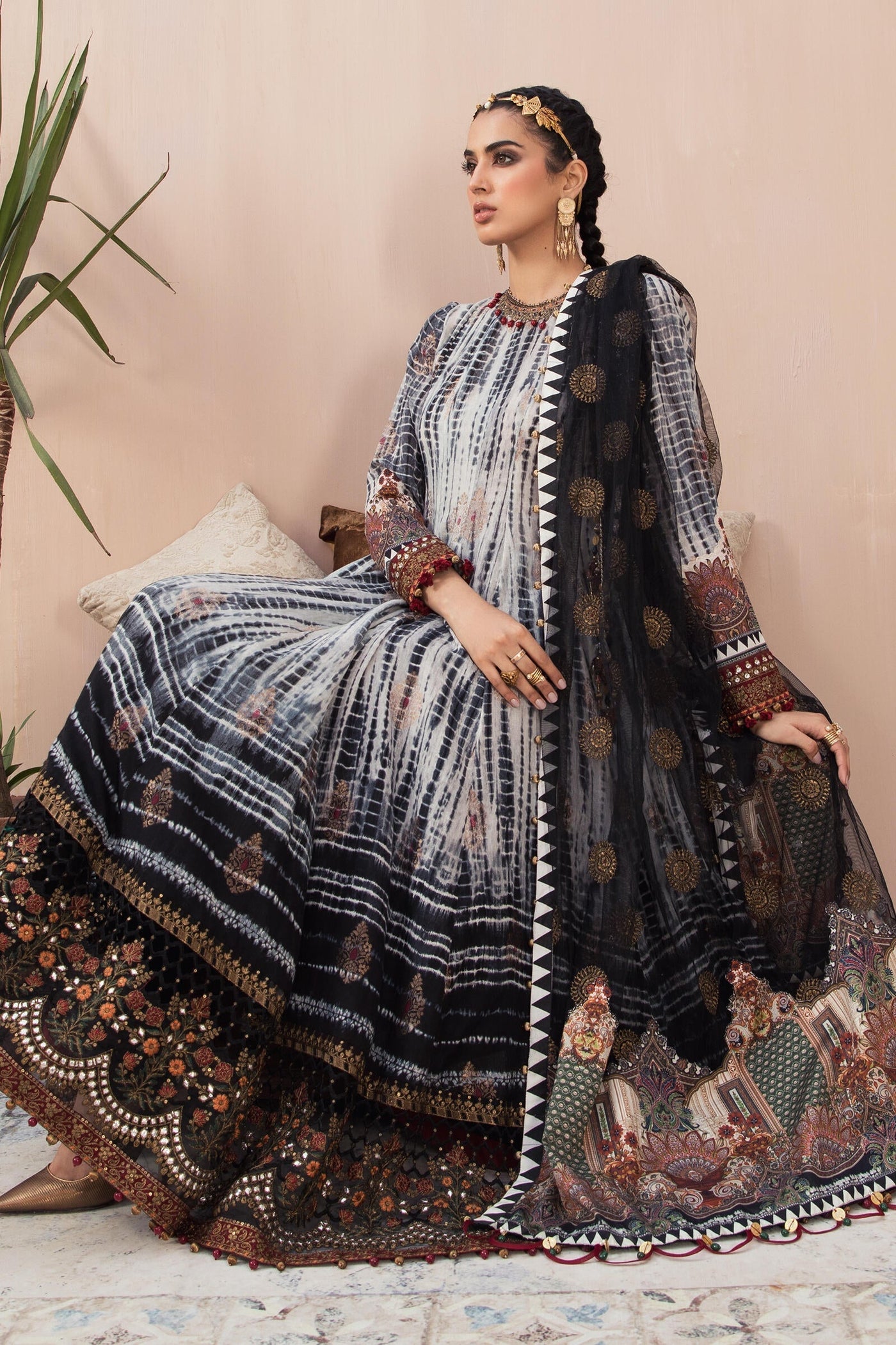 Unstitched Lawn El-21-04-Black And Kora