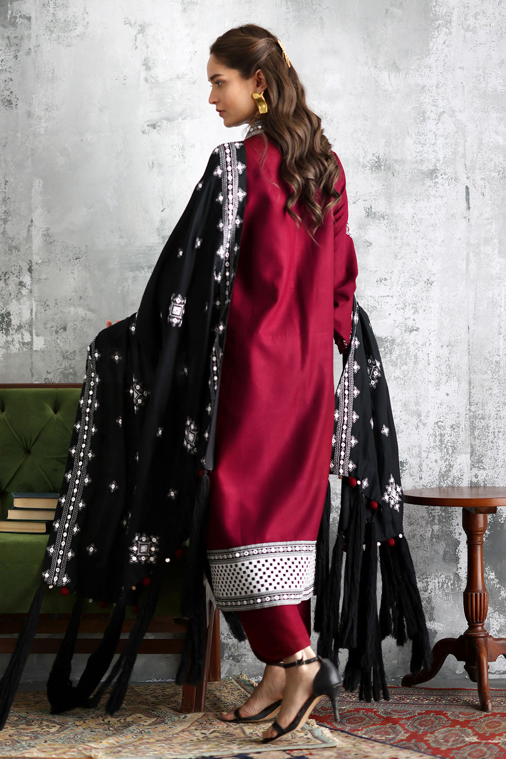 3 Piece Embroidered Pashmina Suit with Embroidered Pashmina Dupatta
