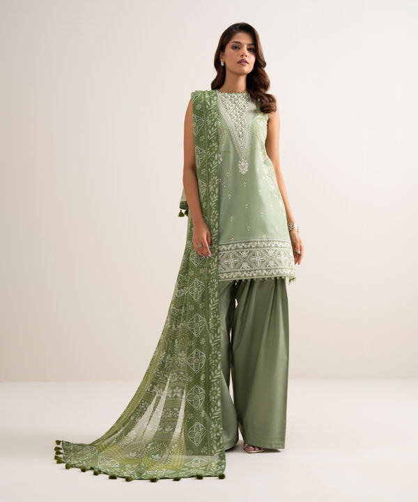 3 Piece - Embroidered Lawn Suit