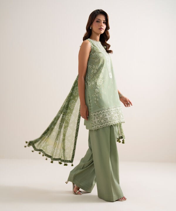 3 Piece - Embroidered Lawn Suit