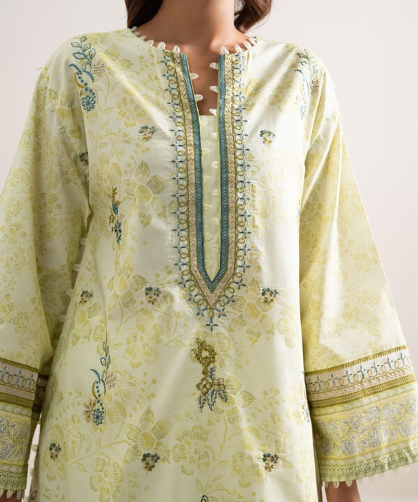 3 Piece - Embroidered Lawn Suit