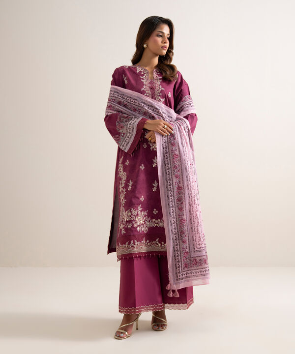 3 Piece - Embroidered Lawn Suit