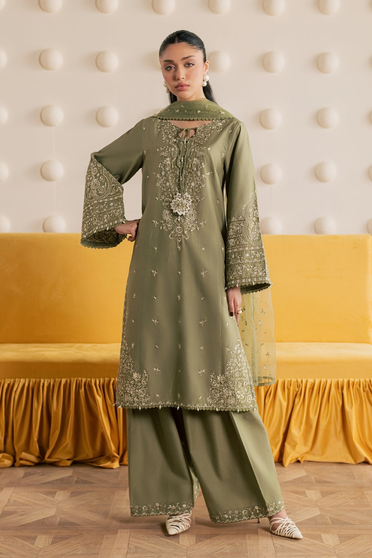 Eiran 3Pc - Embroidered Cambric Pret