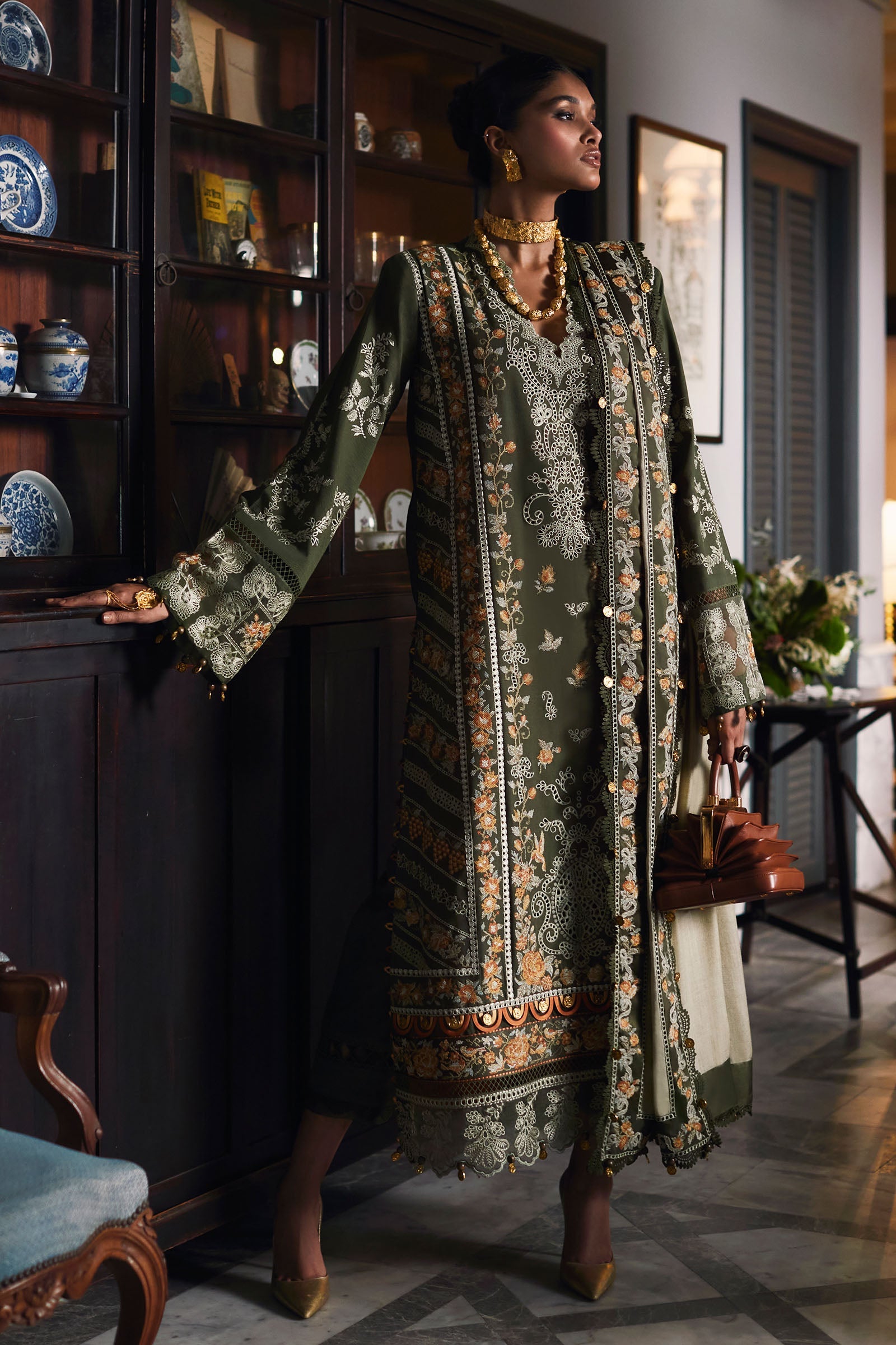 https://cdn.shopify.com/s/files/1/1678/4755/products/ElanWinter-ProductImages_0001_AH6I1218.jpg?v=1671630594
