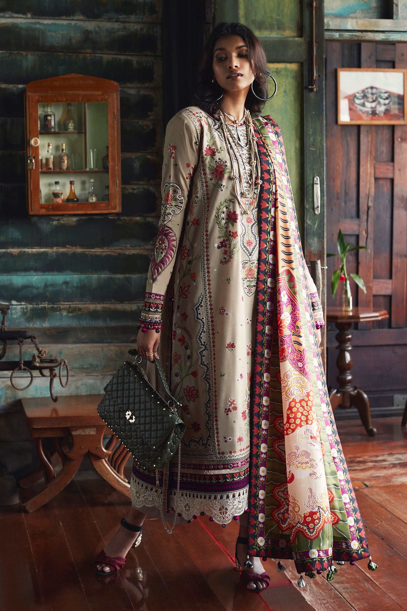 https://cdn.shopify.com/s/files/1/1678/4755/products/ElanWinter-ProductImages_0001s_0006_AH6I0601.jpg?v=1671781266