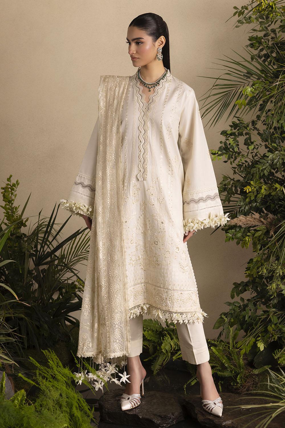 3 Piece Embroidered Lawn Suit With Embroidered Chiffon Dupatta