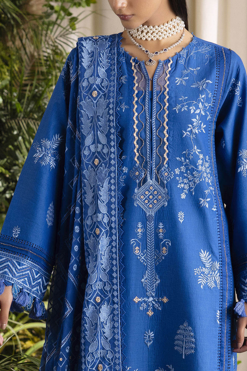 3 Piece Embroidered Lawn Suit with Embroidered Chiffon Dupatta