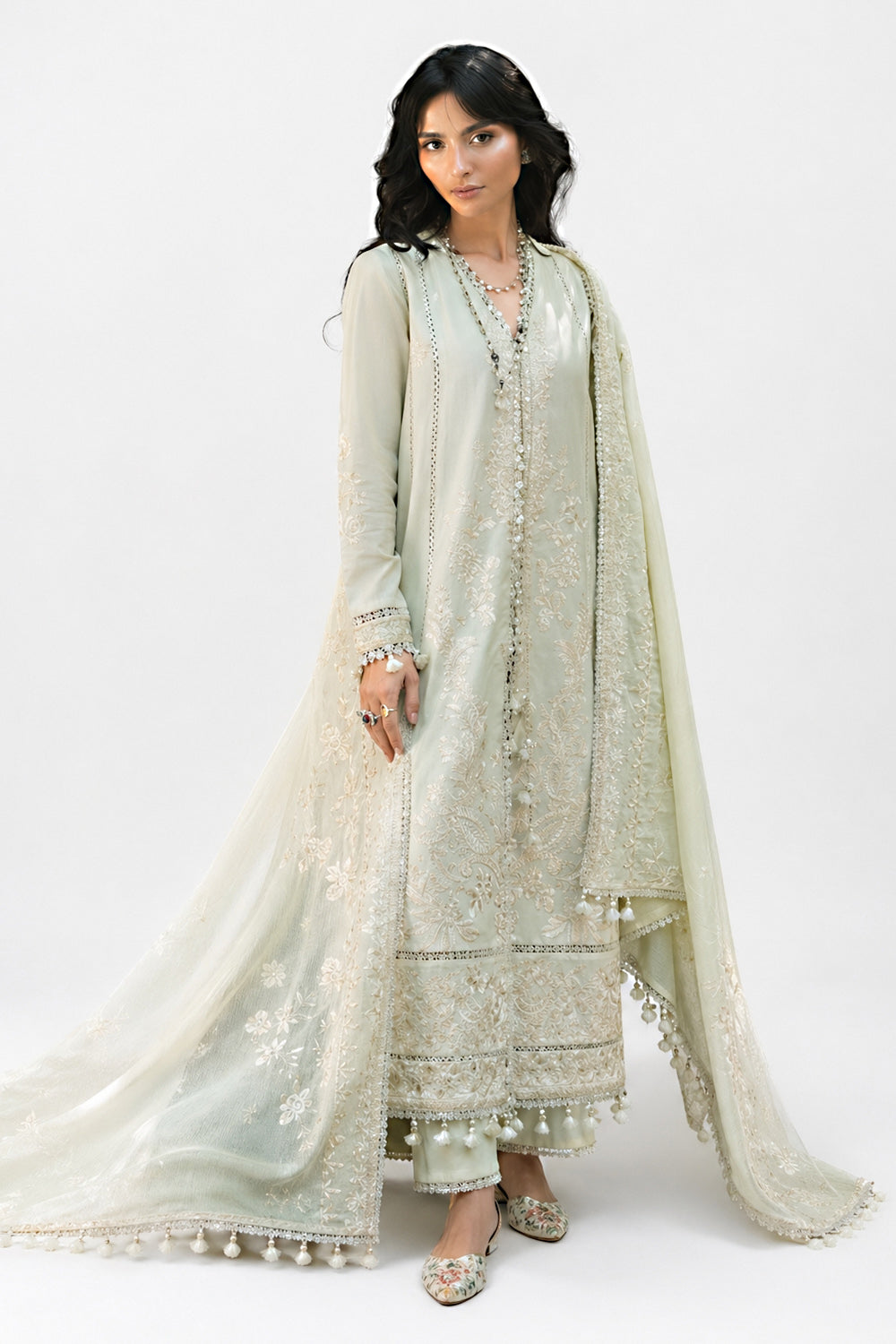 https://cdn.shopify.com/s/files/1/0706/3253/8159/files/Embroidered-Denting-Lawn-Dupatta-Embroidered-Lawn-Shirt-Dyed-Trouser-Gulahmed-FE-62028-Front-White.jpg?v=1777741366