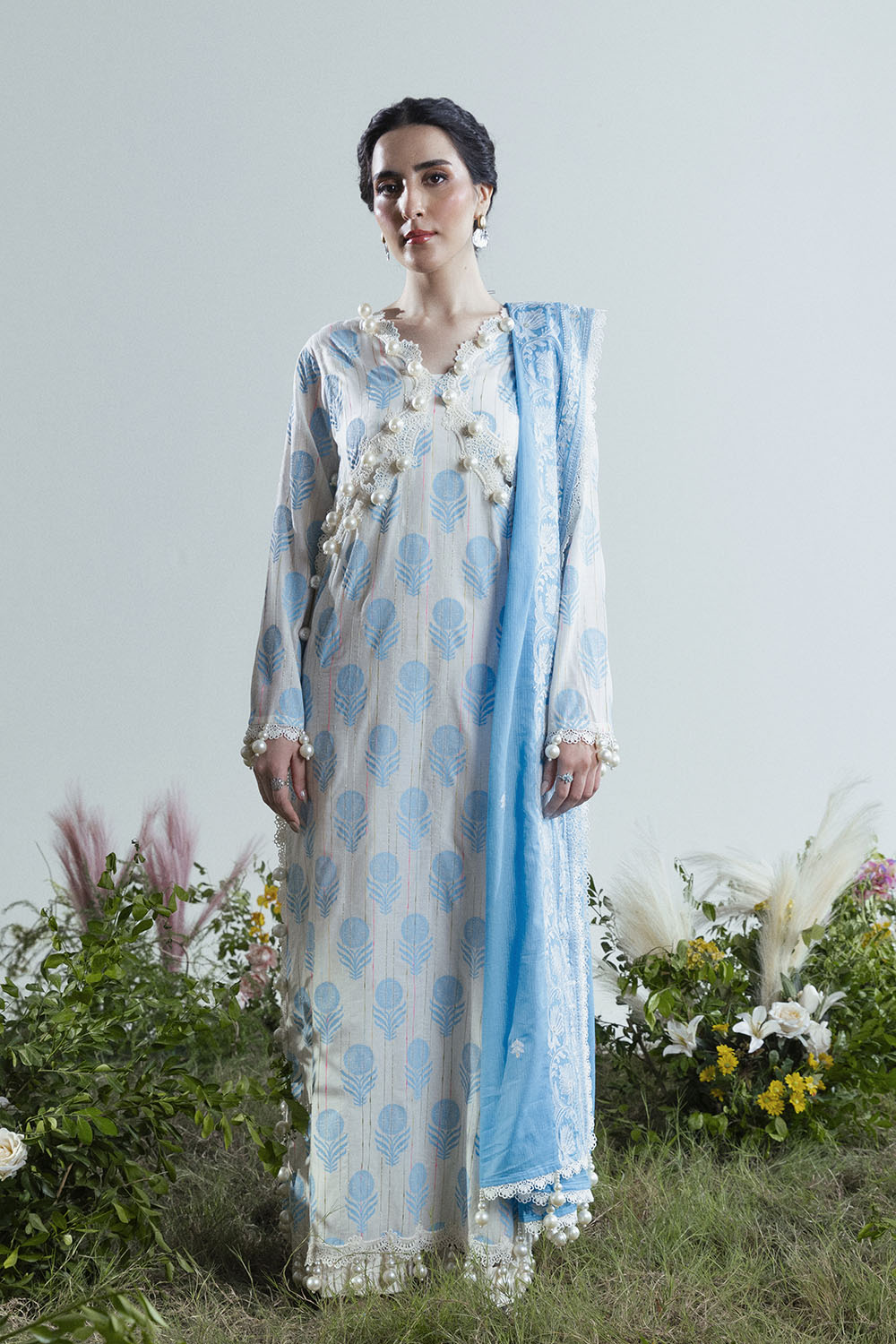 3 Piece Lacquer Printed Slub Yarn Suit With Embroidered Dupatta