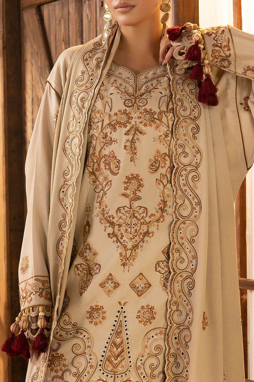 3 Piece Embroidered Karandi Suit With Dupatta