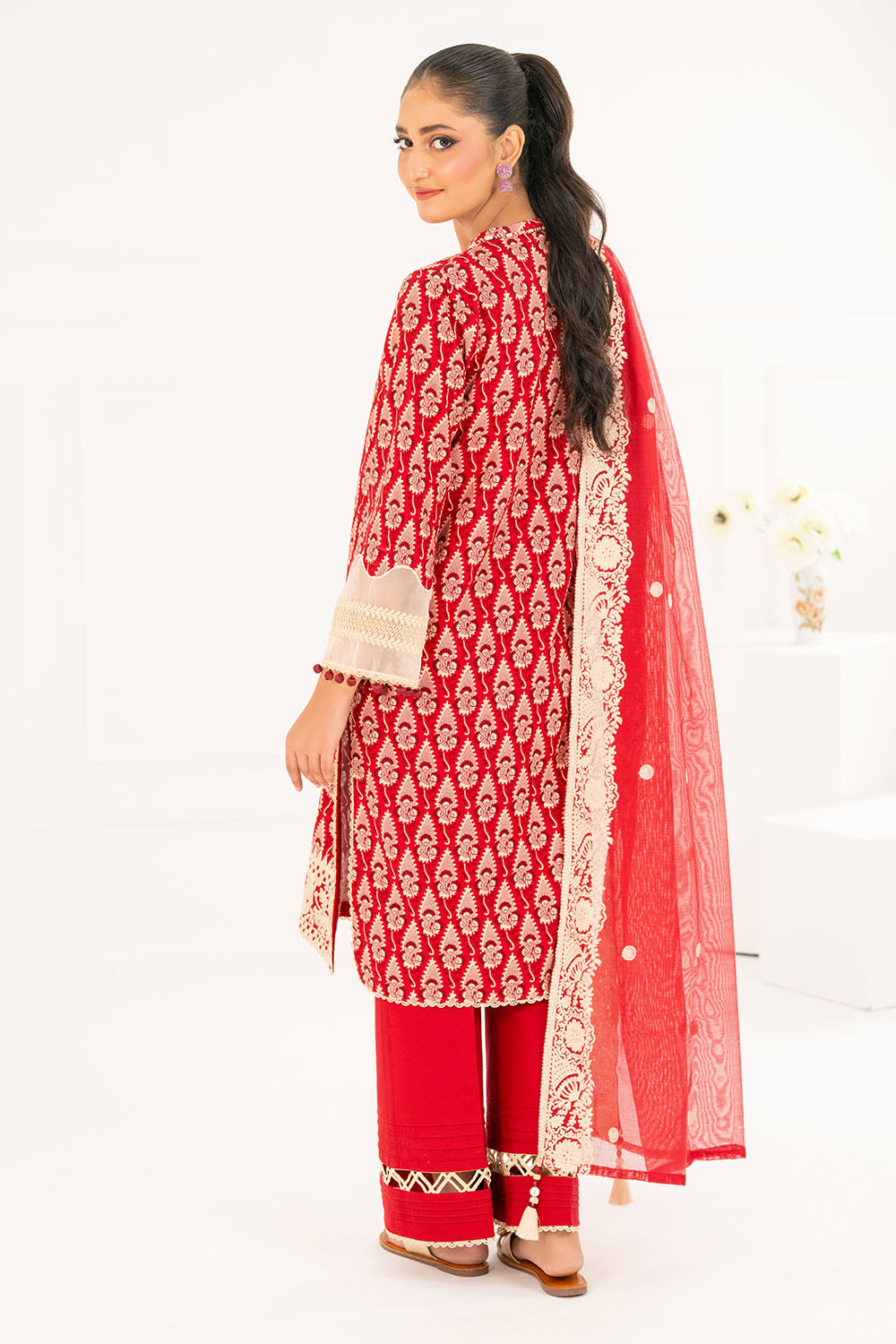3 Piece Embroidered Khaddar Suit With Net Dupatta