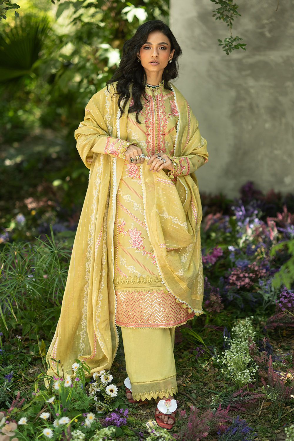 3 Piece Embroidered Paper Cotton Suit With Inner And Embroidered Borders And Embroidered Zari Stripe Paper Cotton Dupatta