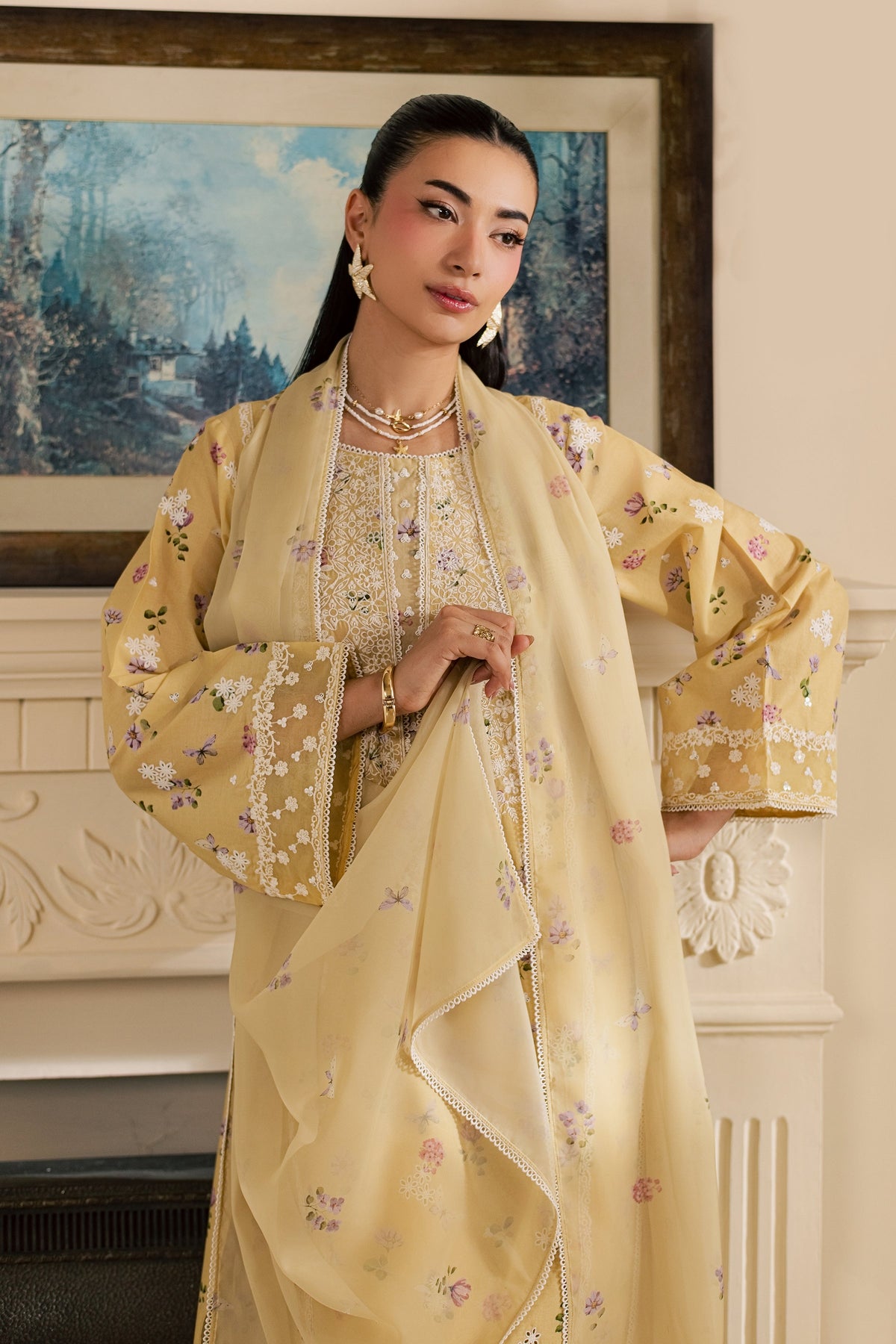 Eyrna 3Pc - Luxury Embroidered Lawn