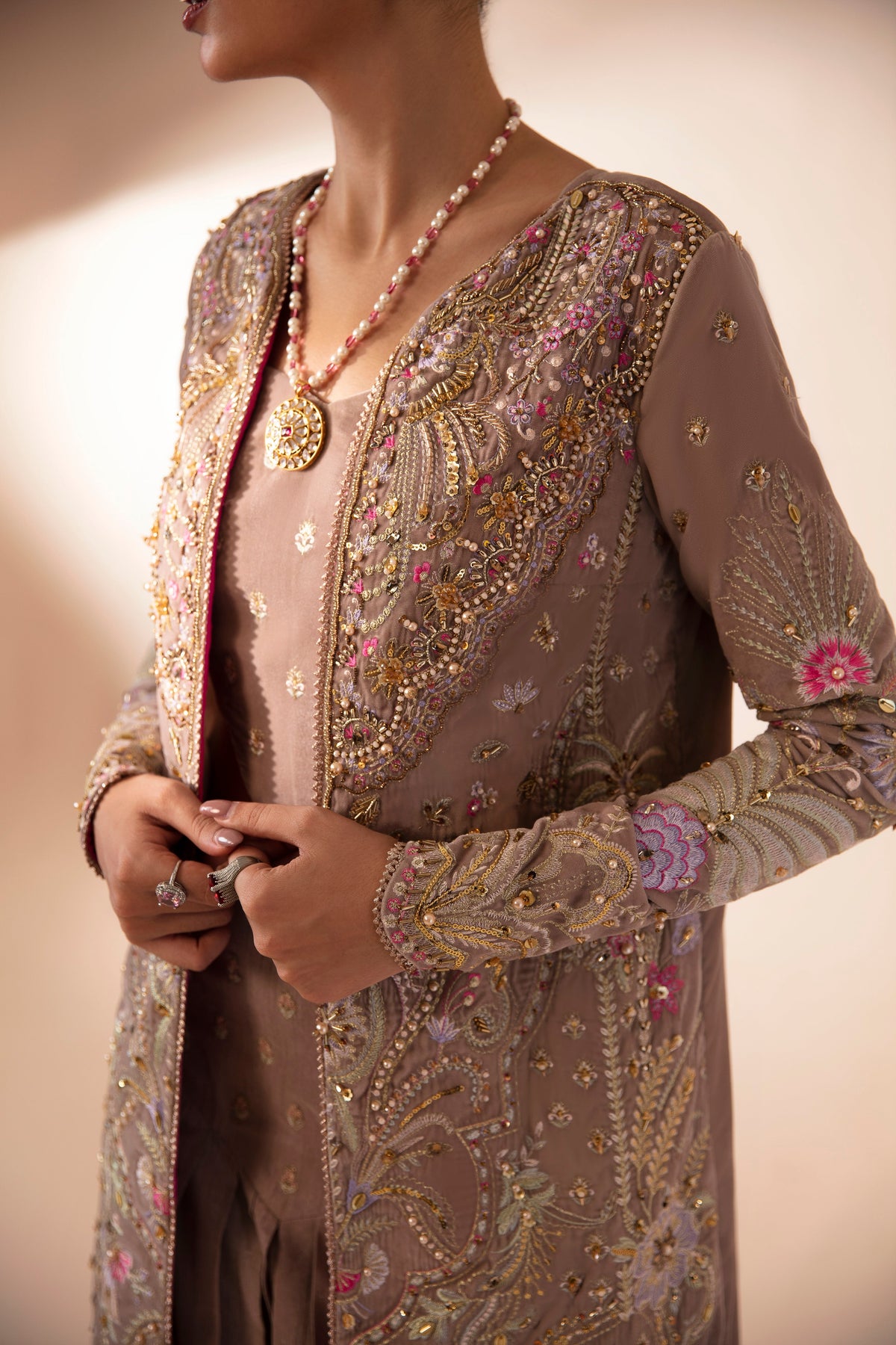 Mysie by Tahira