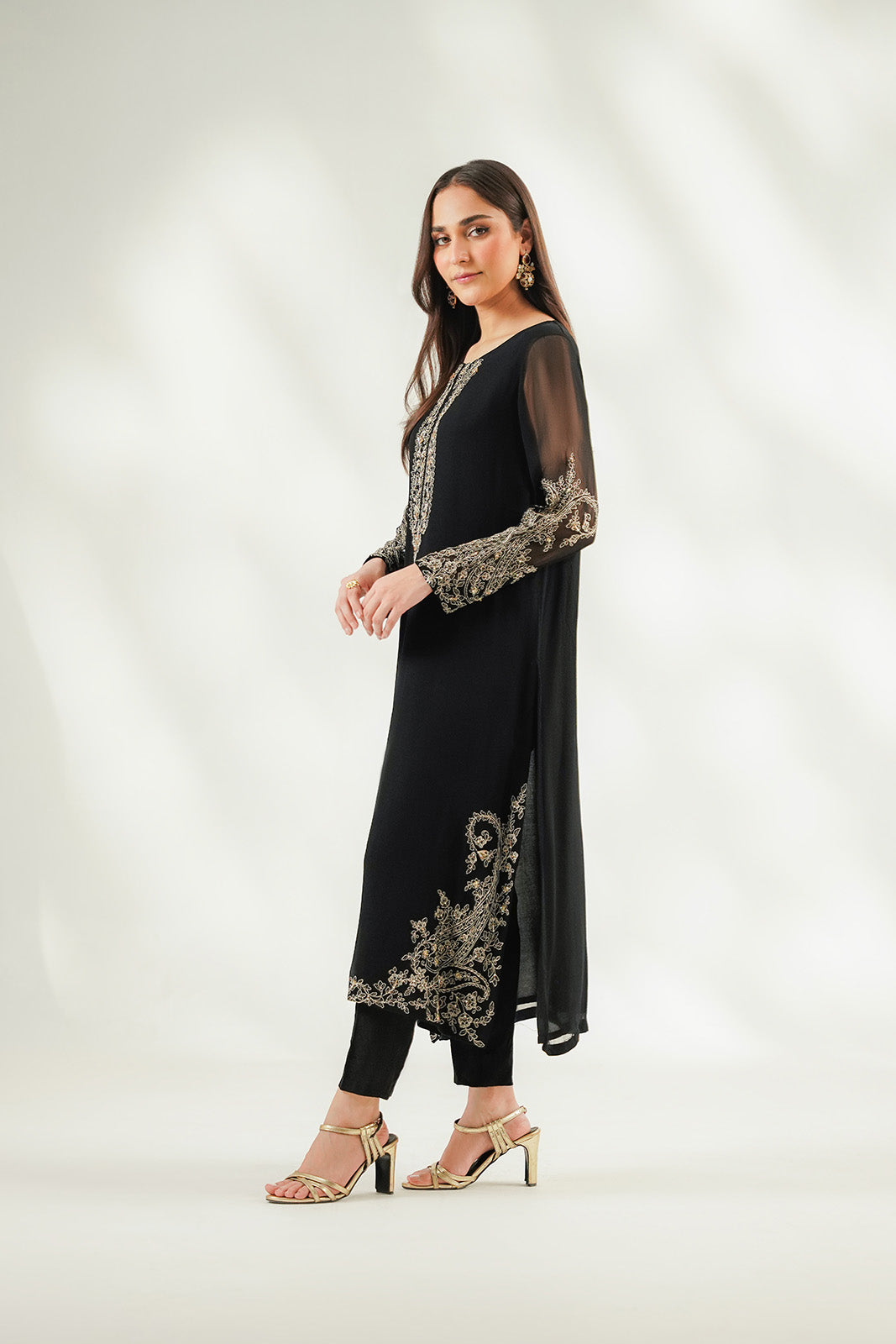 1 Piece Chiffon Embroidered Suit (FL0242)