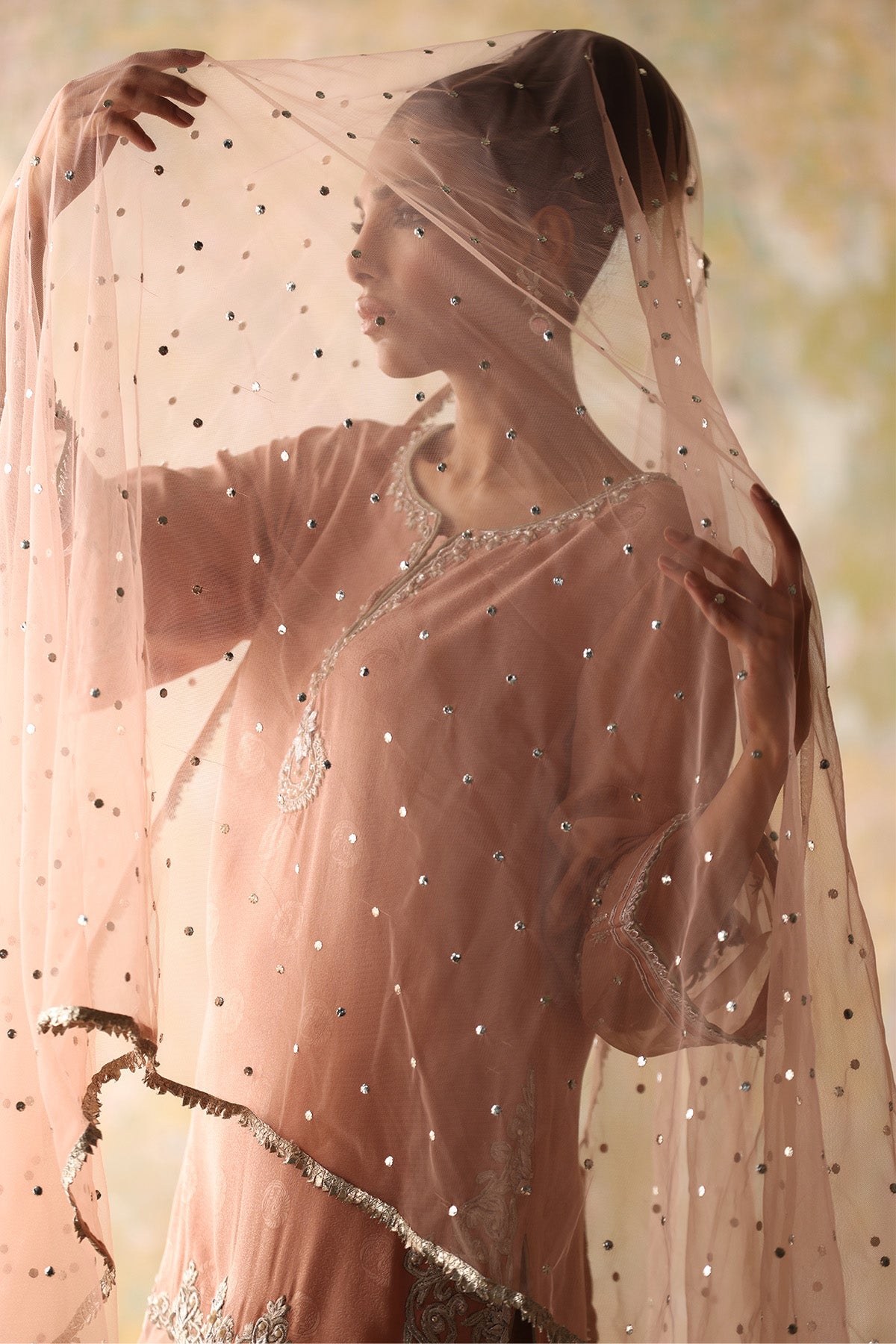 https://cdn.shopify.com/s/files/1/0742/2718/8017/files/FN-NetKiranduppata-Pink-22-1_2.jpg?v=1755503257