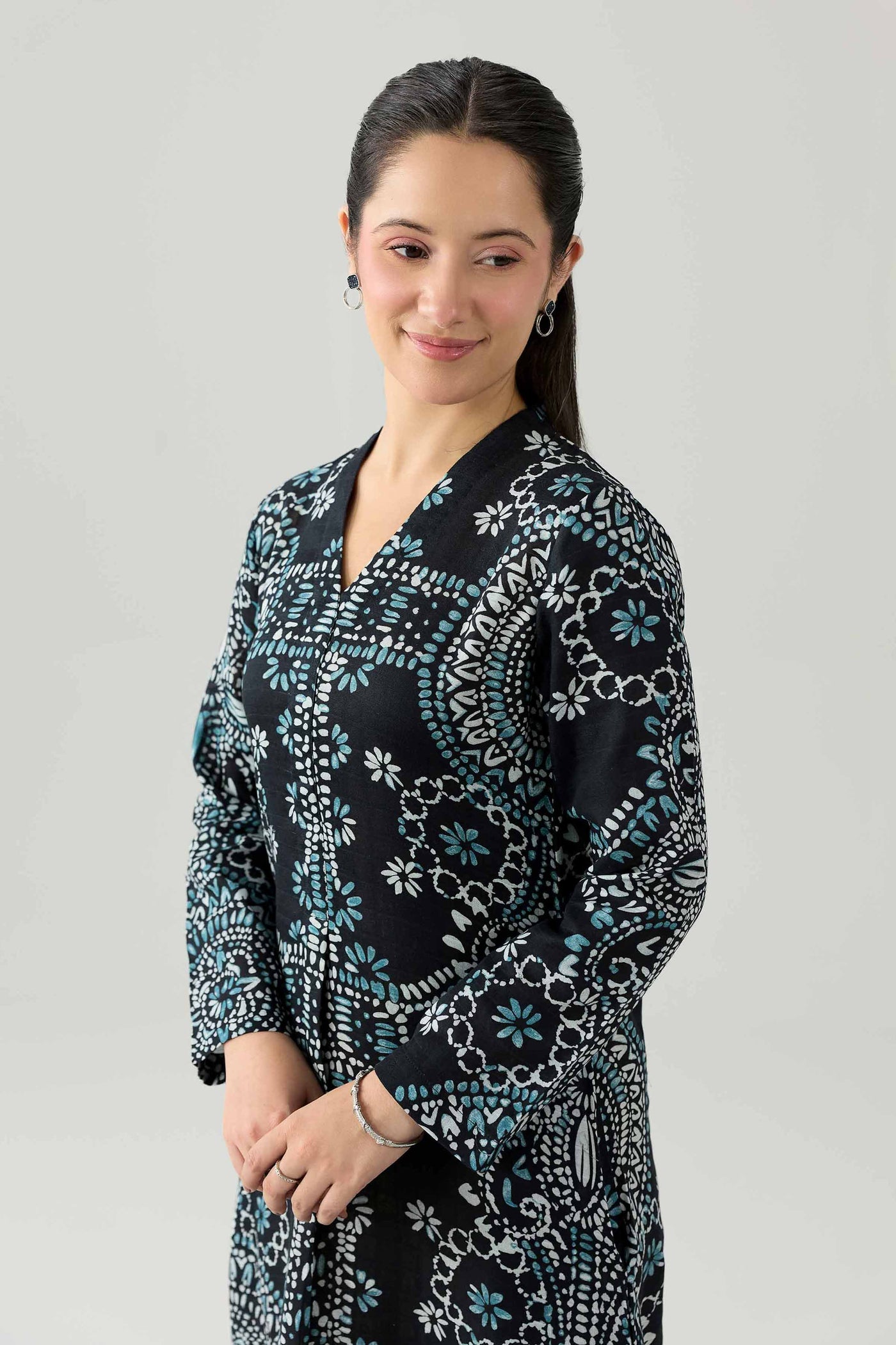 https://cdn.shopify.com/s/files/1/0534/2065/4791/files/FS26-08--_1_9b1c9922-582e-4add-99bc-3bfc989217f3.jpg?v=1780290520