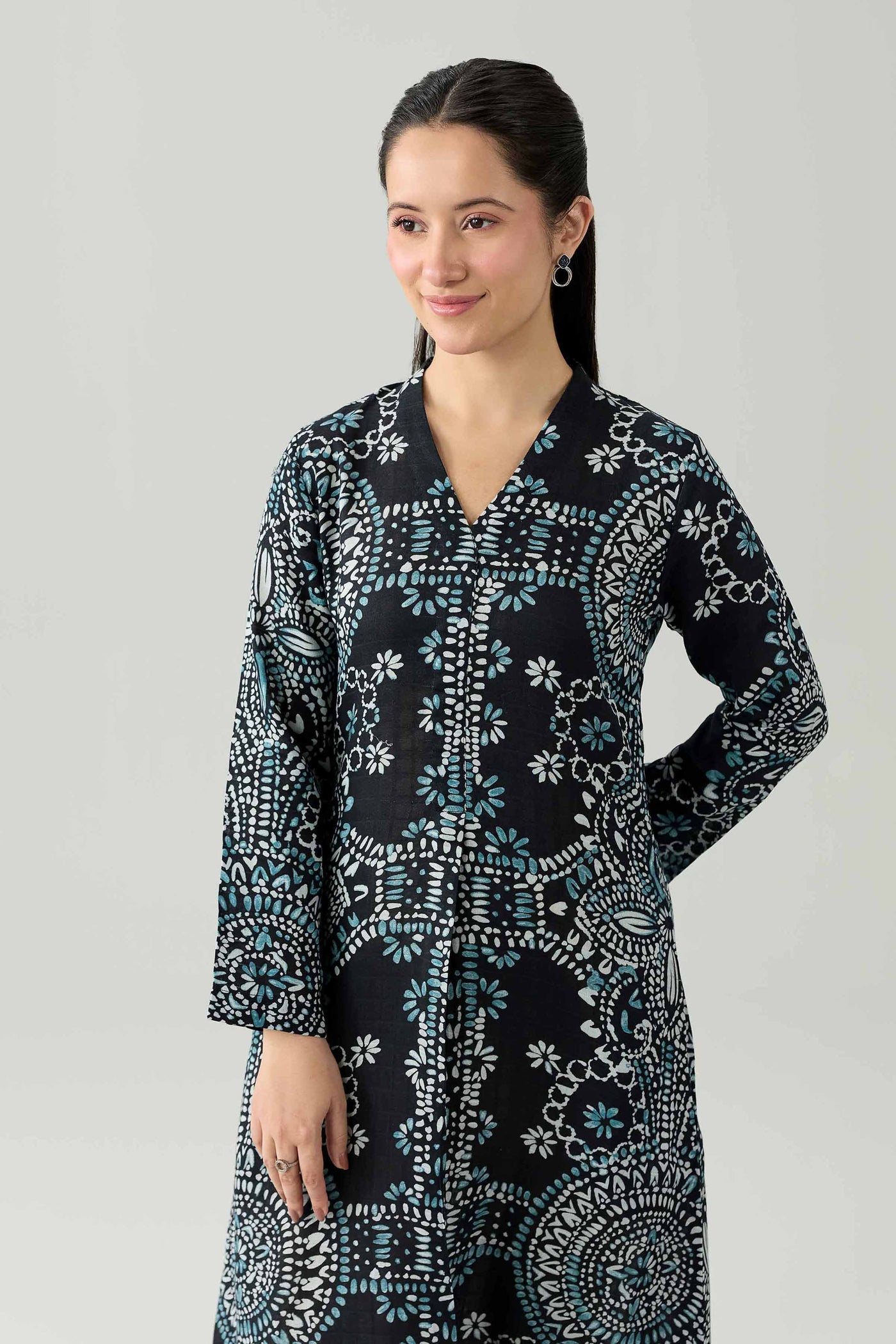 https://cdn.shopify.com/s/files/1/0534/2065/4791/files/FS26-08--_6_20e7067f-89e7-4723-8d1a-030c5a950b23.jpg?v=1780290480