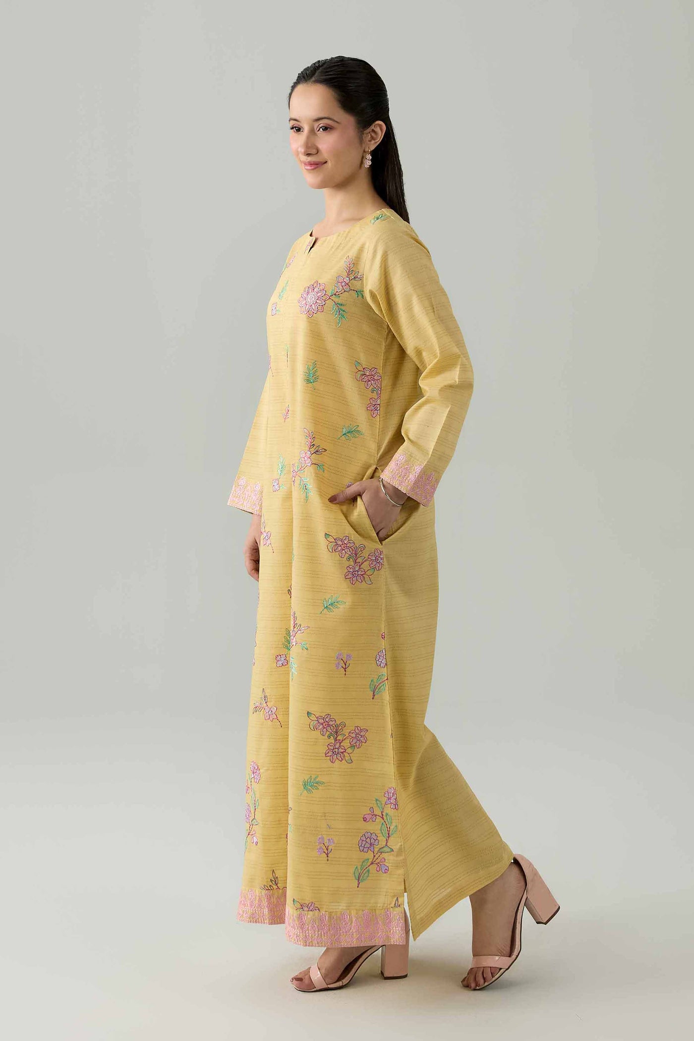 https://cdn.shopify.com/s/files/1/0534/2065/4791/files/FS26-20--_5.jpg?v=1780291172