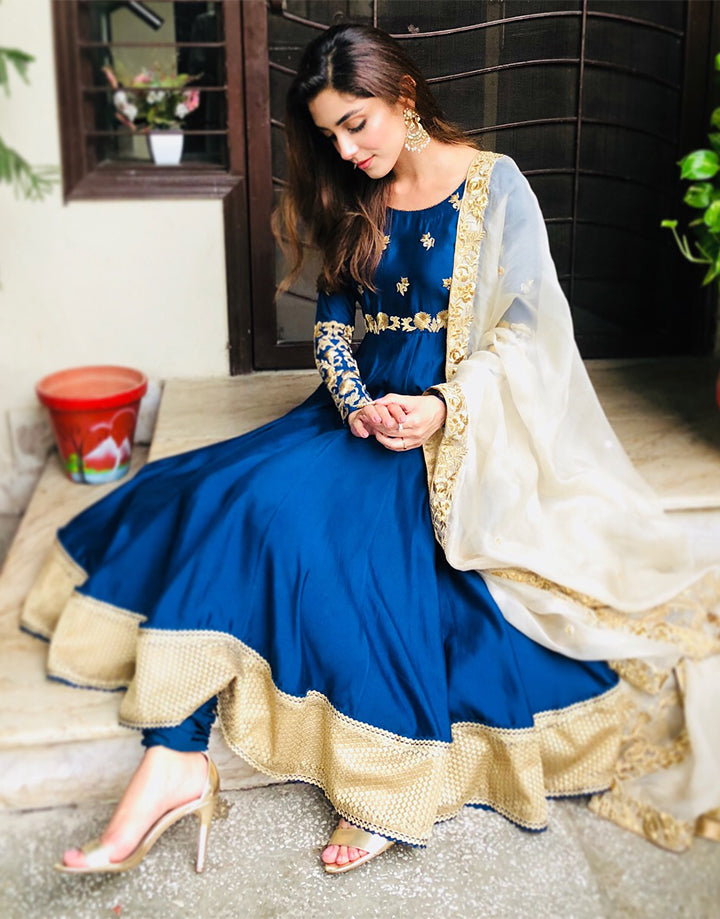 https://cdn.shopify.com/s/files/1/0262/2531/1795/products/FSS_0000_Blue-Heaven-03.jpg?v=1591332031