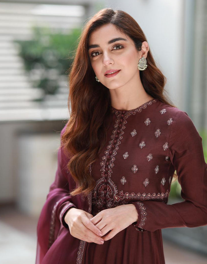 faiza saqlain