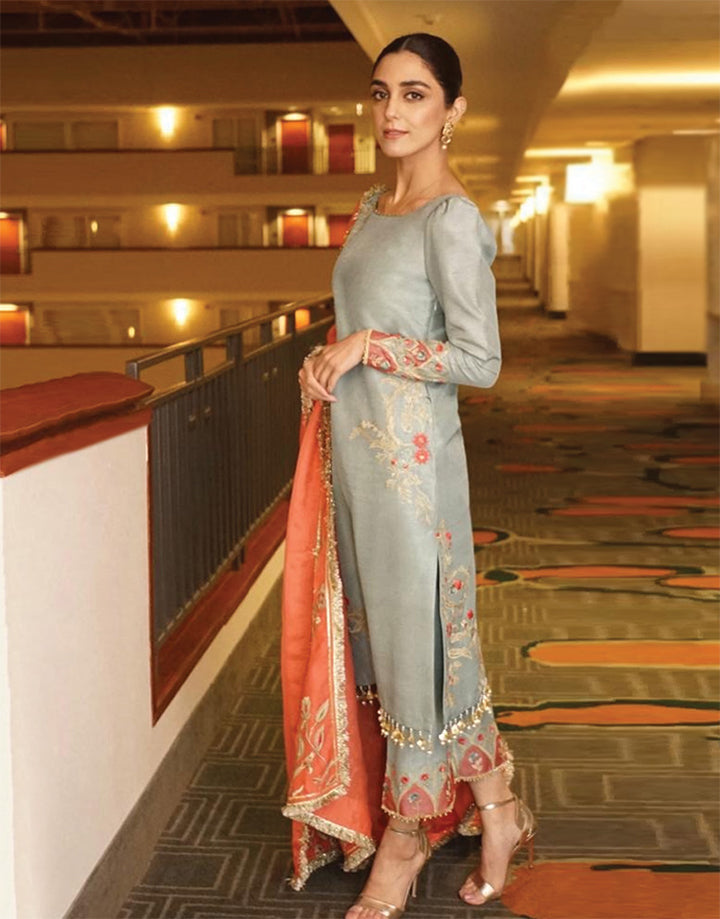 faiza saqlain