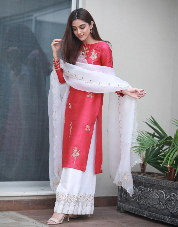 Faiza Saqlain