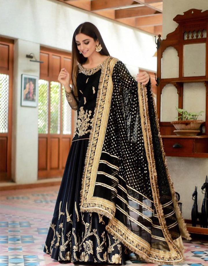 https://cdn.shopify.com/s/files/1/0262/2531/1795/products/FSS_0004_Zartaj-02_0001_Zartaj-03.jpg?v=1591337095