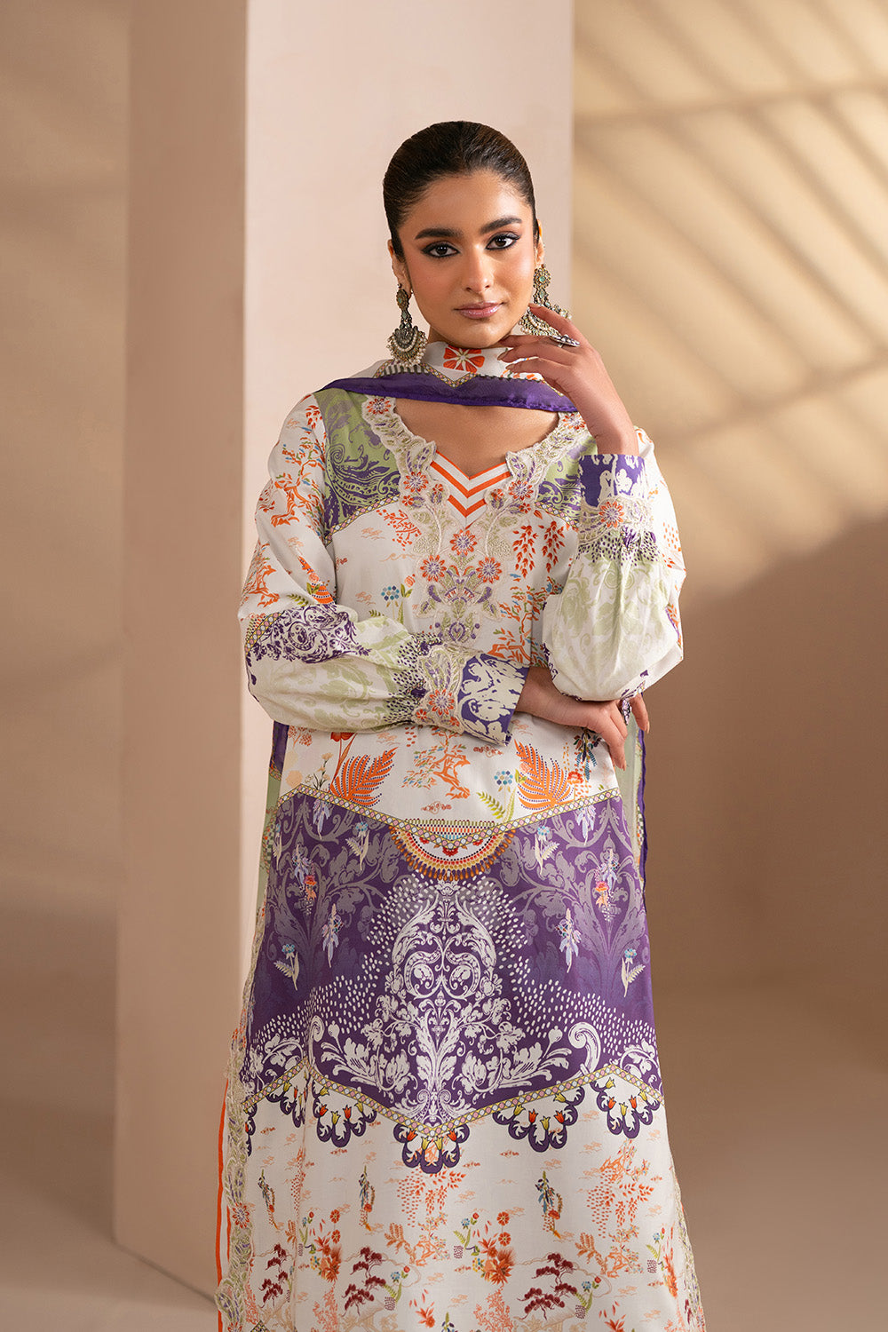 VITHIKA - FWU6121