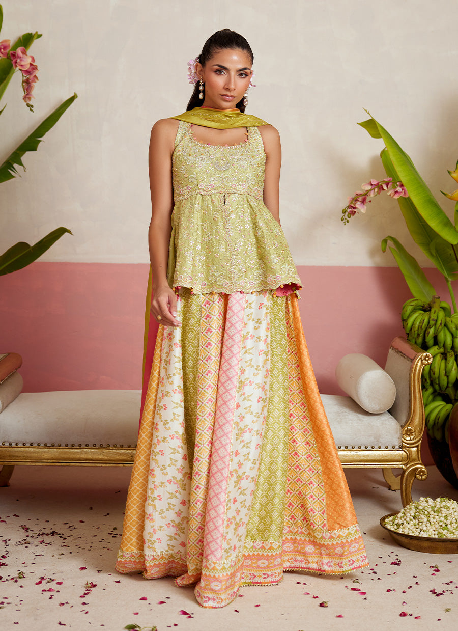 Tayla Shirt, Dupatta And Dhaka Pants