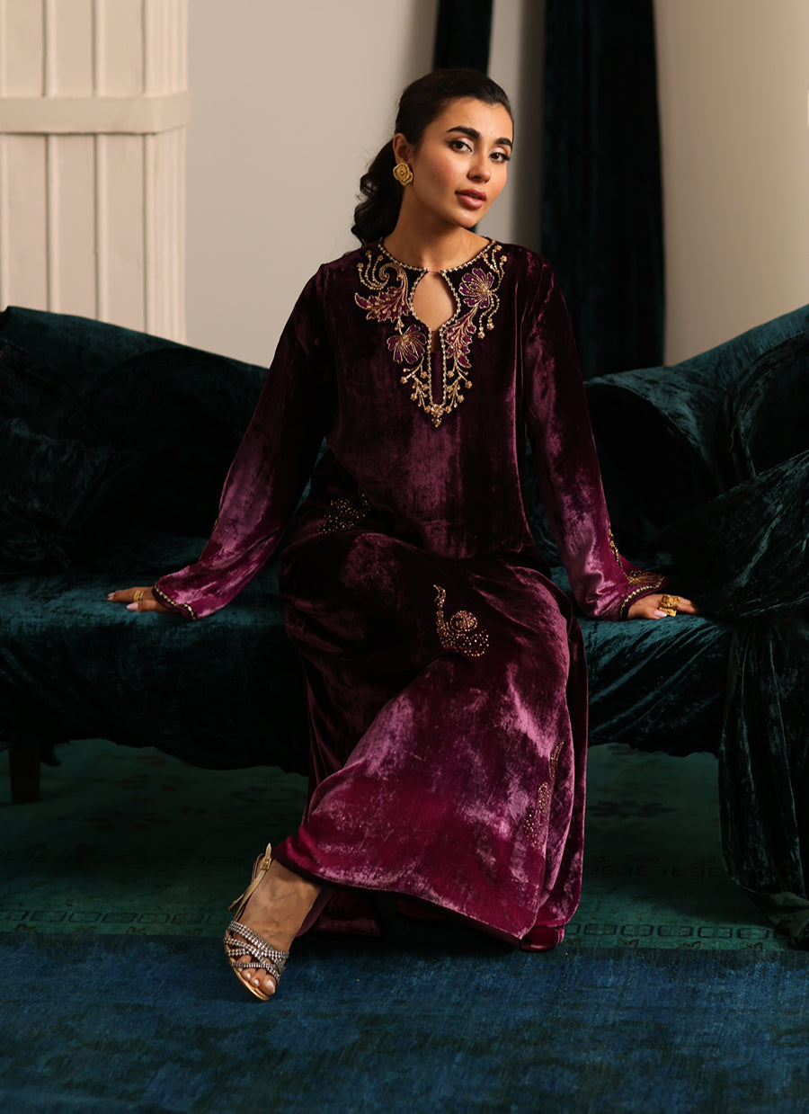 Nia Ombre Velvet Kaftan with pants and dupatta