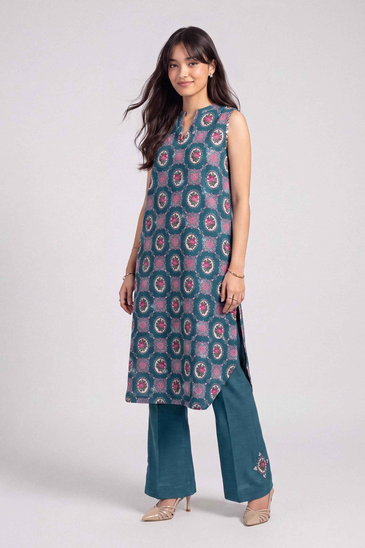 1 Piece - Dyed Loose Fabric - 42604029