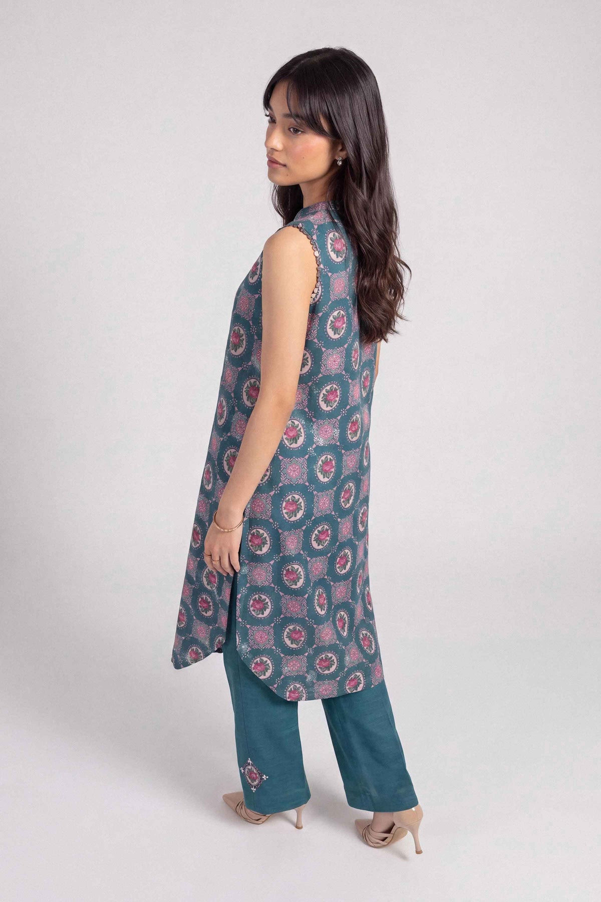 1 Piece - Dyed Loose Fabric - 42604029