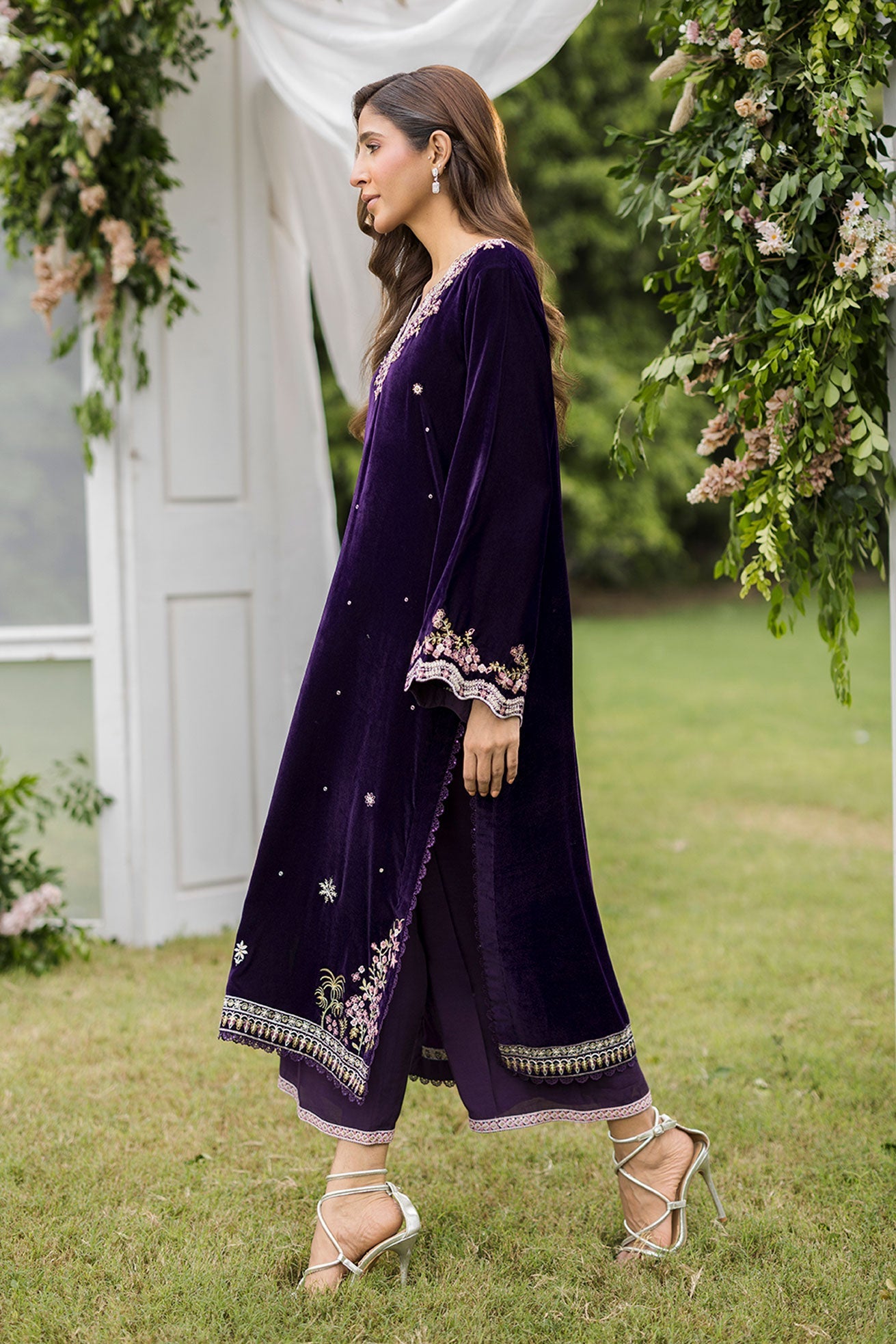 https://cdn.shopify.com/s/files/1/0587/3080/7460/files/FW25DA-2830_3.jpg?v=1771075410