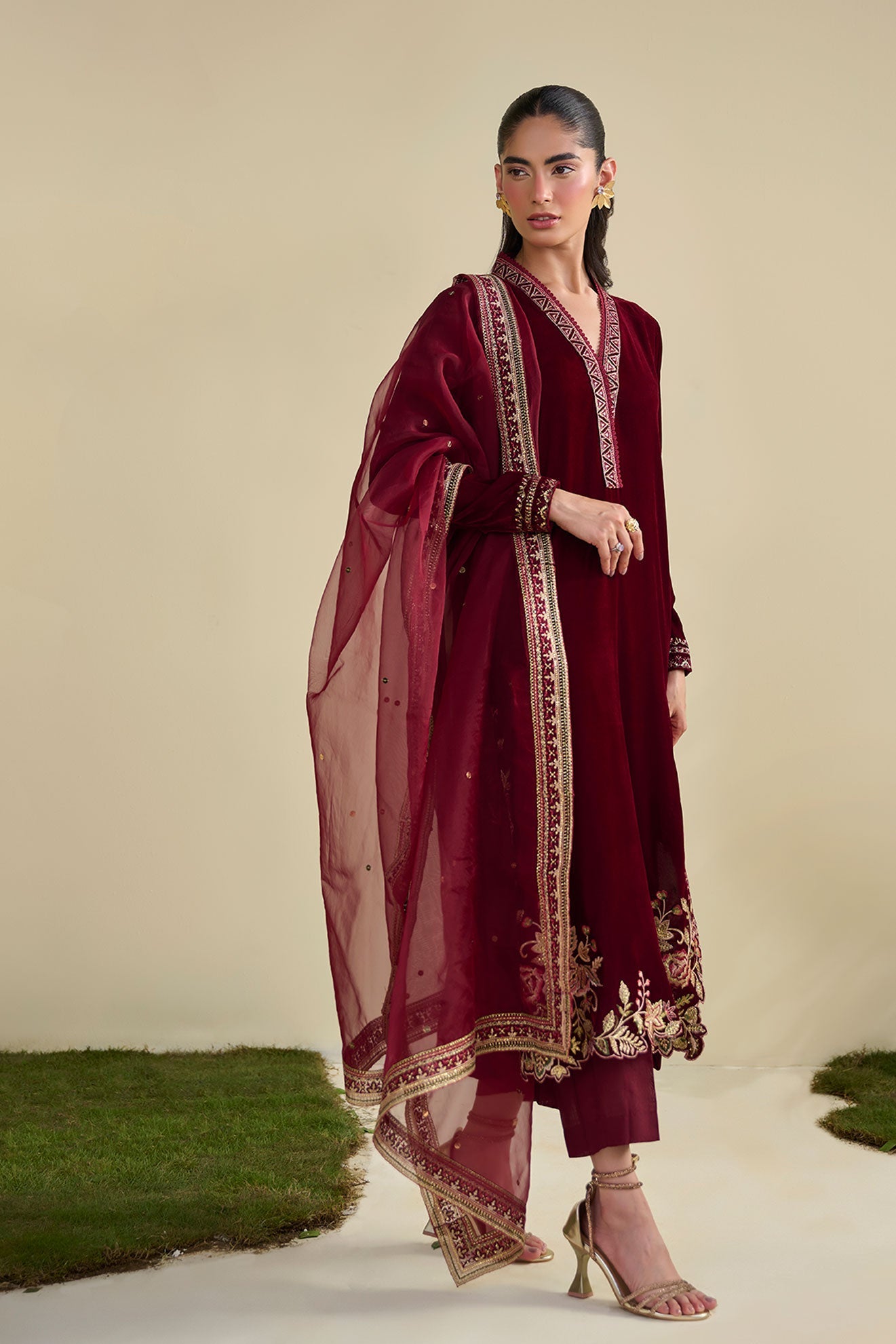 https://cdn.shopify.com/s/files/1/0587/3080/7460/files/FW25DA-2832-_4.jpg?v=1771075333