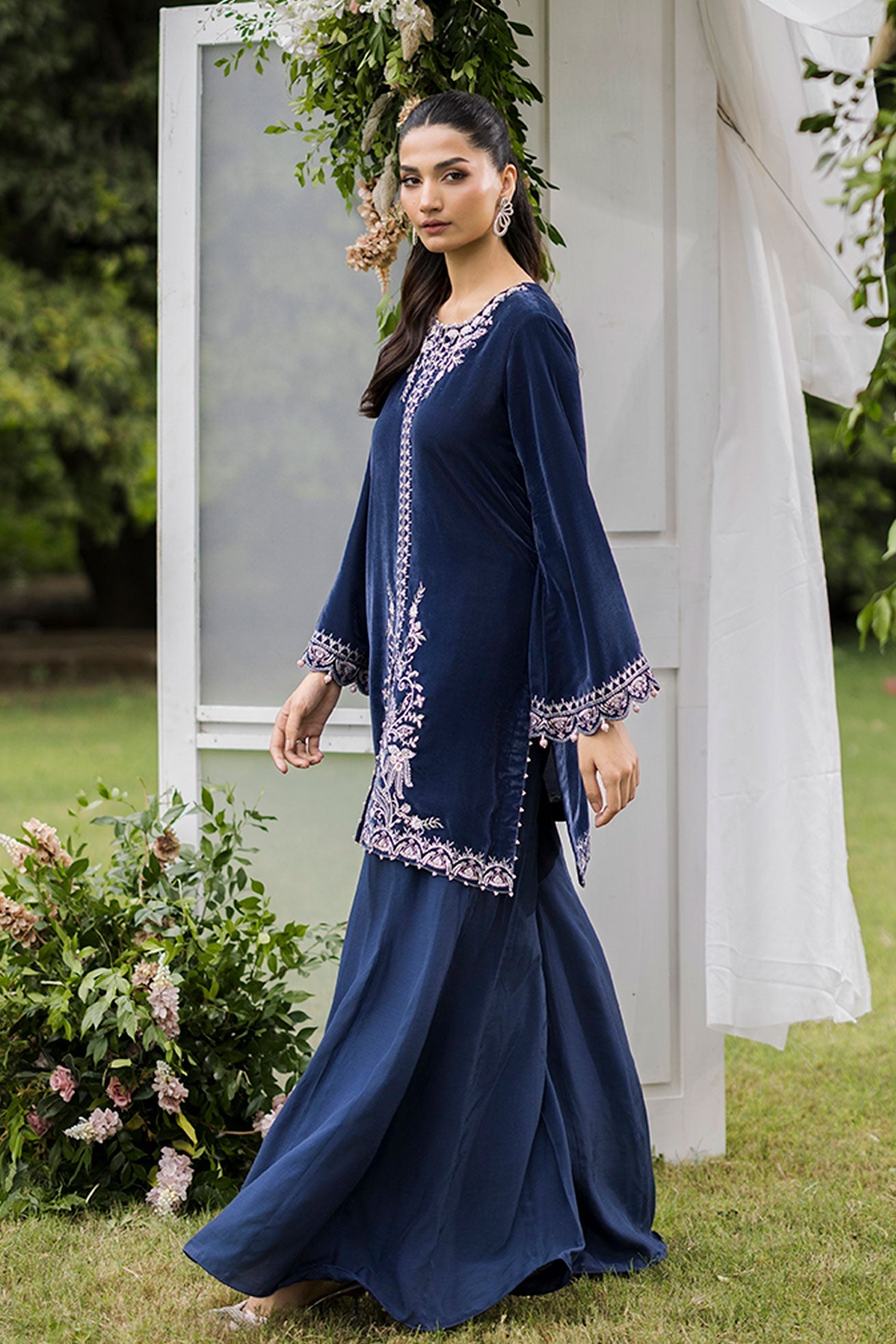 https://cdn.shopify.com/s/files/1/0587/3080/7460/files/FW25DA-2834_7.jpg?v=1771075283