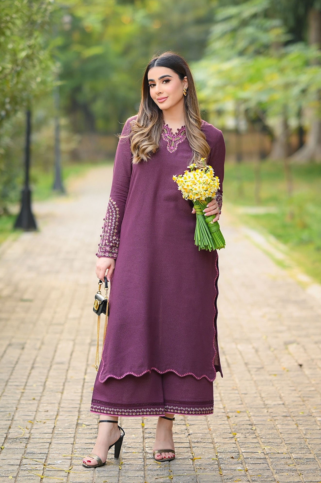 https://cdn.shopify.com/s/files/1/0587/3080/7460/files/FW25DC-2879_3.jpg?v=1764047775