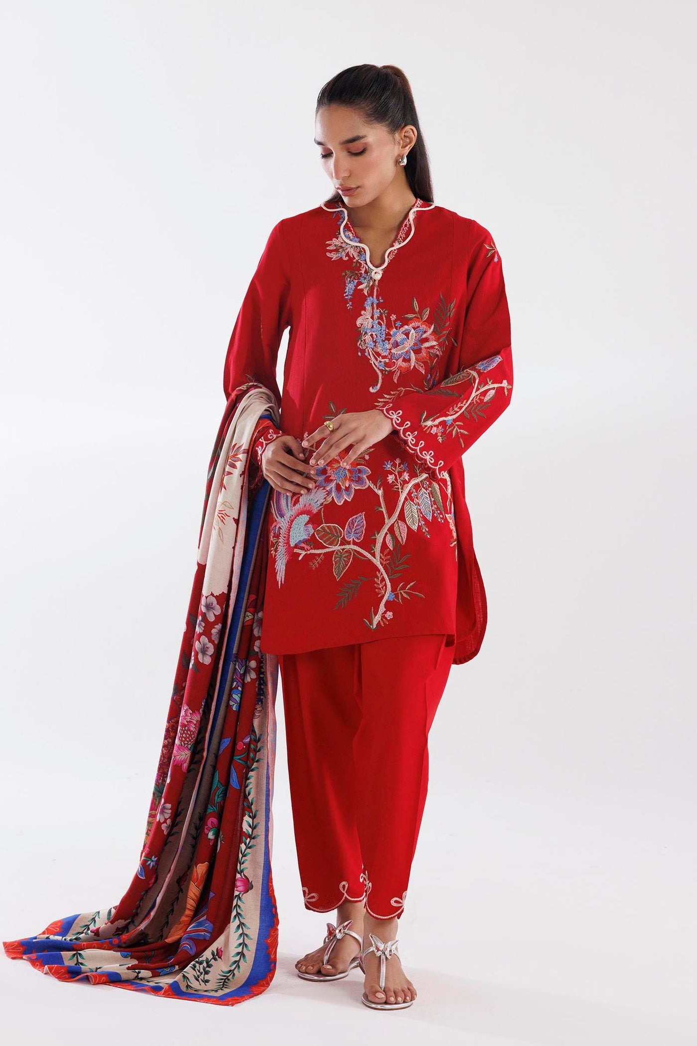 https://cdn.shopify.com/s/files/1/0740/1753/8280/files/FW25MUZ001B_1.jpg?v=1768283905