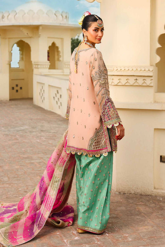 Maria B – Zeenat-un-Nisa Style