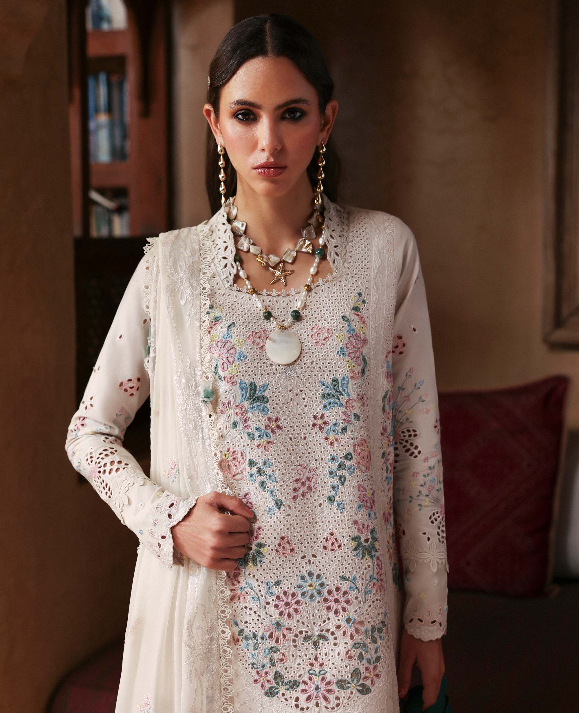 https://cdn.shopify.com/s/files/1/0264/6795/8858/files/Floraison_2_66c3f313-a2f4-4f4e-9350-dac6002bef0f.jpg?v=1772602726