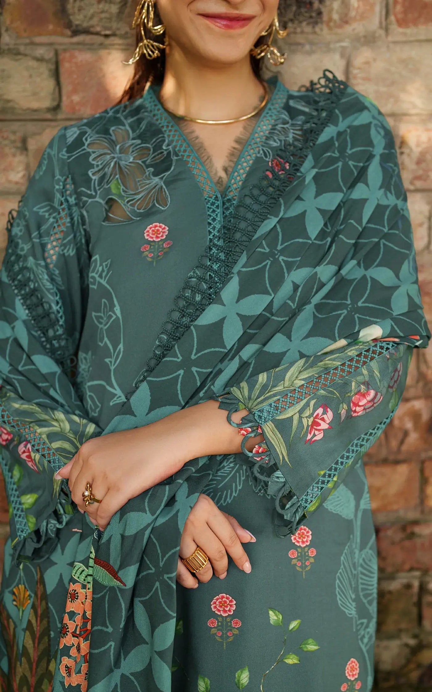 Frosted Petals-MWL25-02 | 3pcs Embroidered Stitched Suit