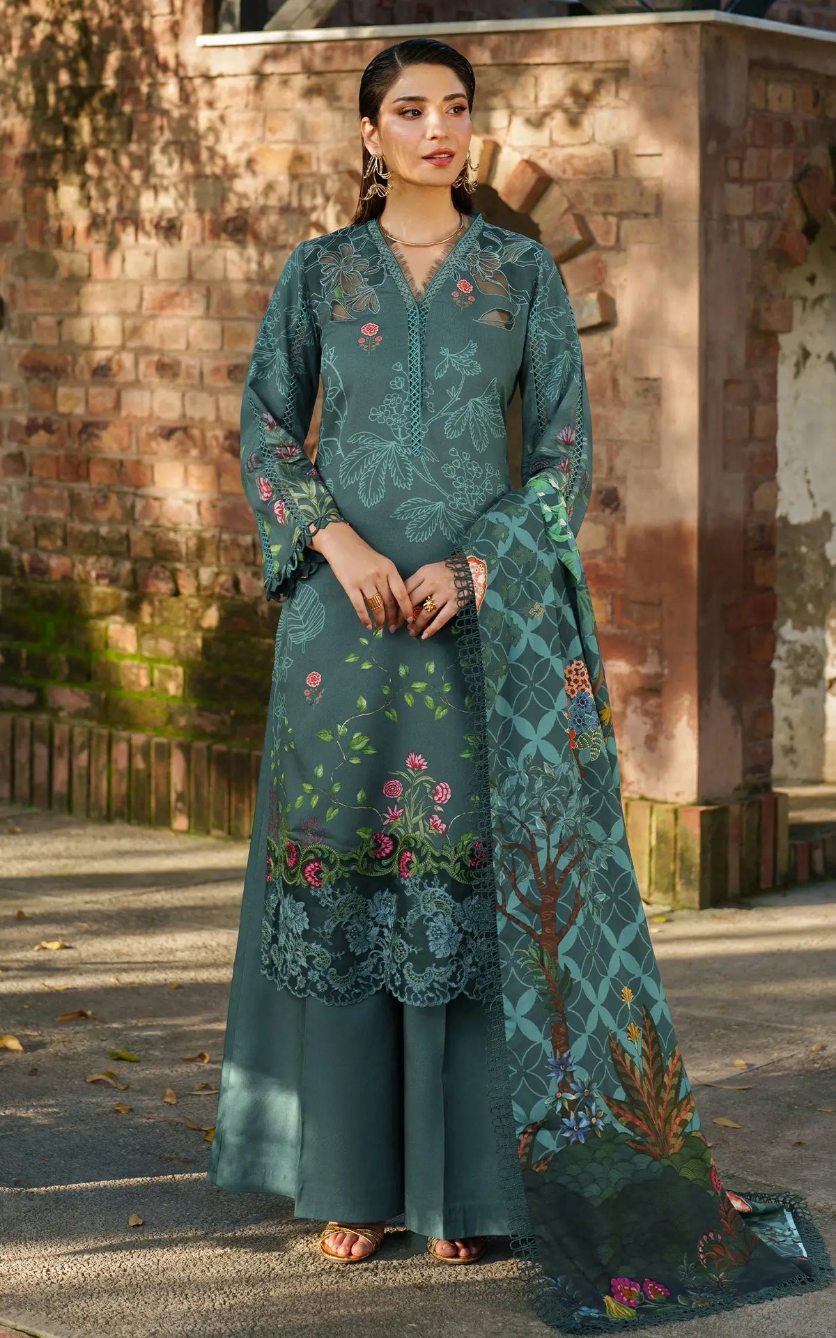 Frosted Petals-MWL25-02 | 3pcs Embroidered Stitched Suit