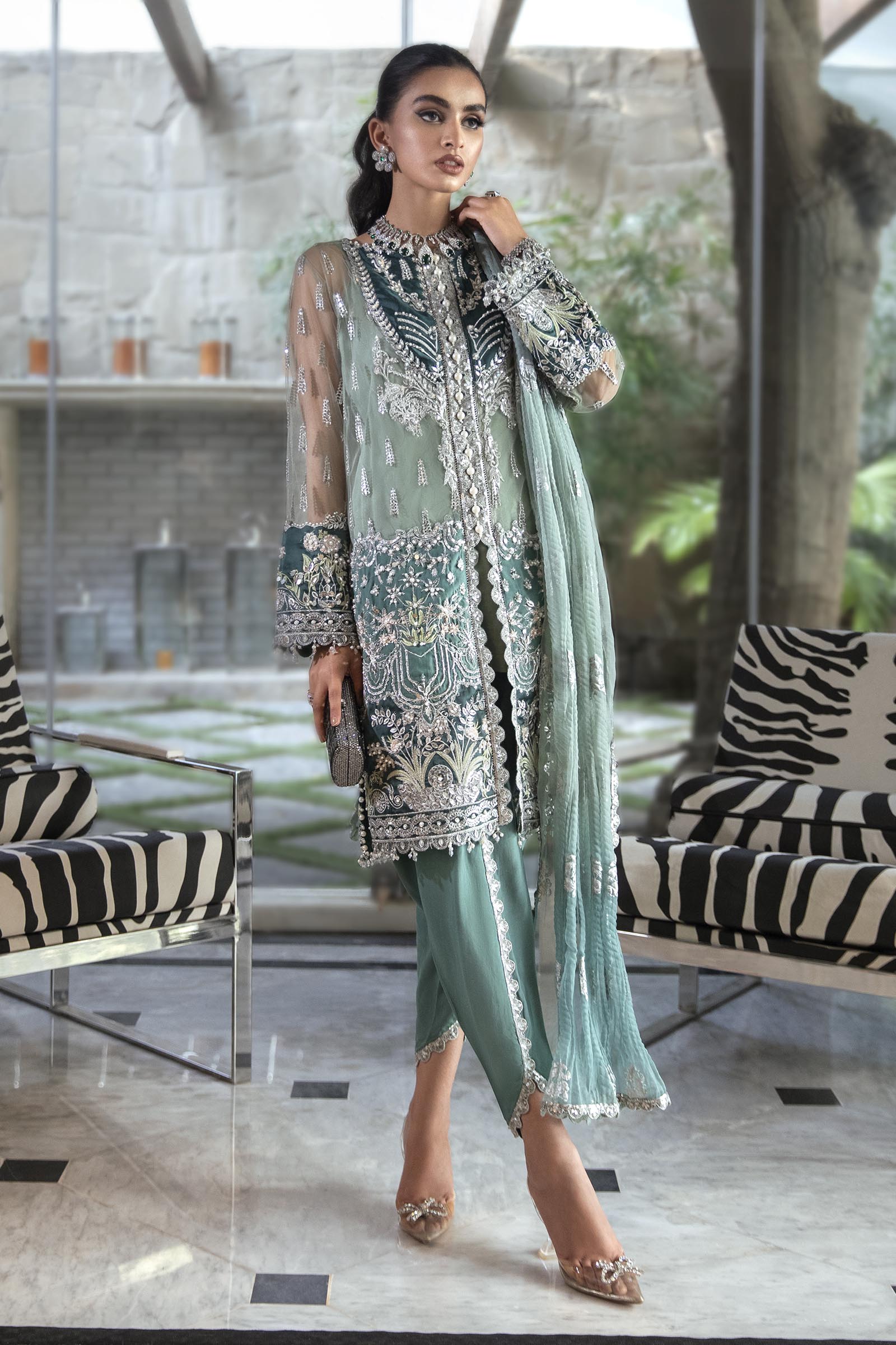 Veil As Shown [+Rs: 250,000]
