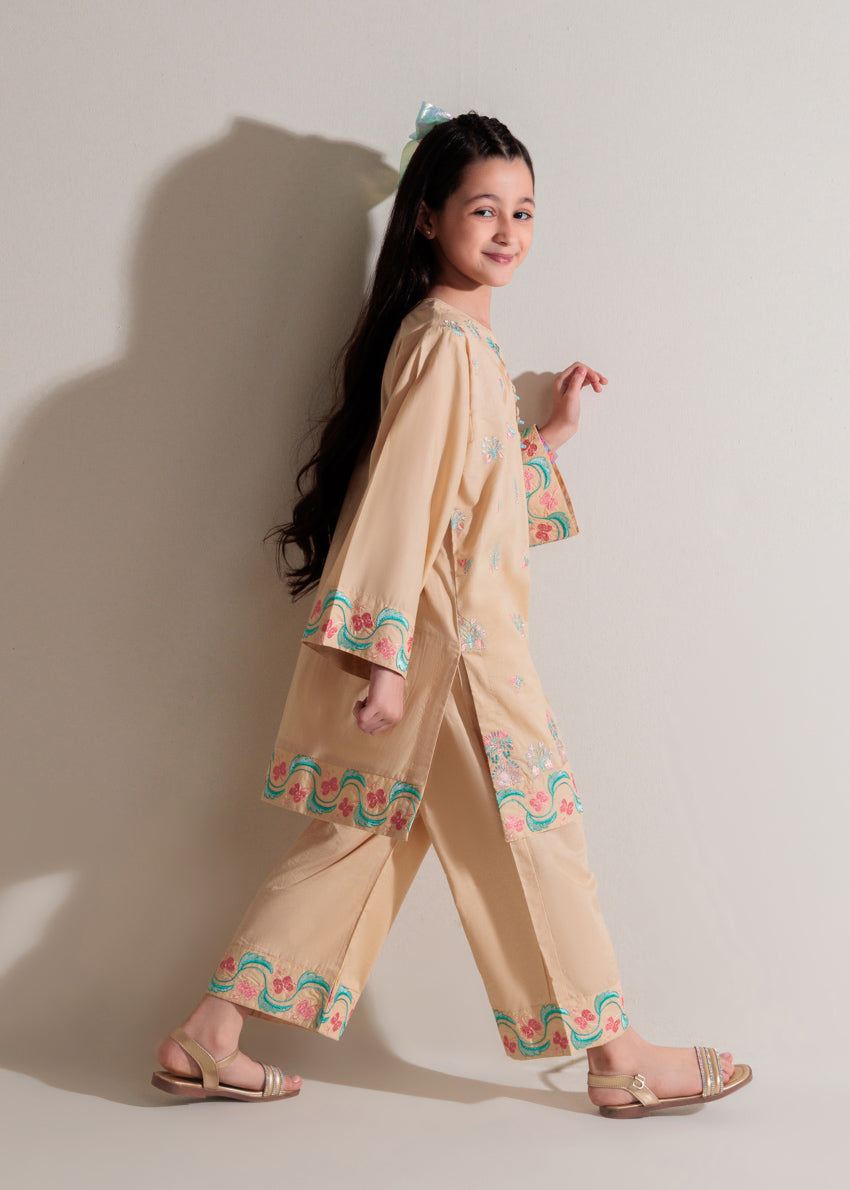 Cream-Cambric-2 Piece (GPSTSBW25BG9O34)
