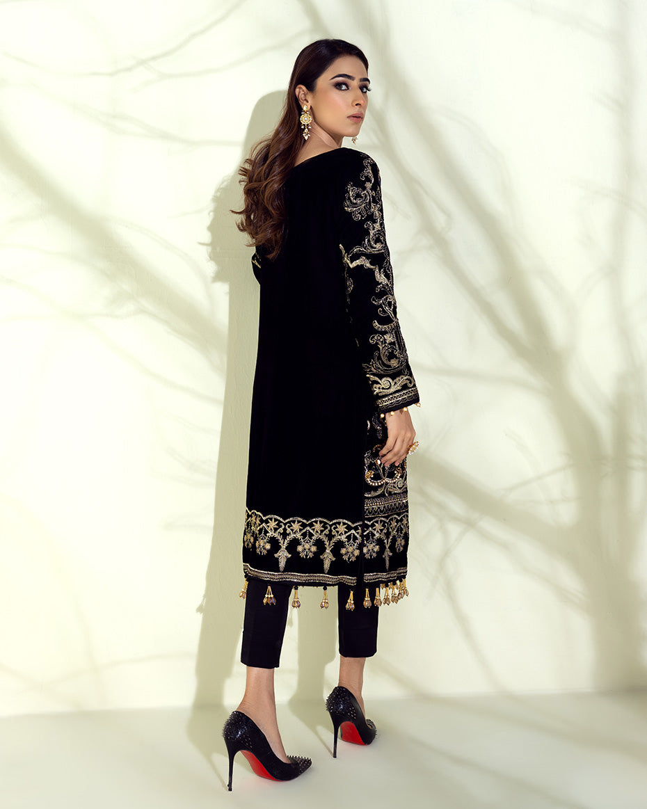 Perles Embroidered Velvet 2 Piece Suit GV-01